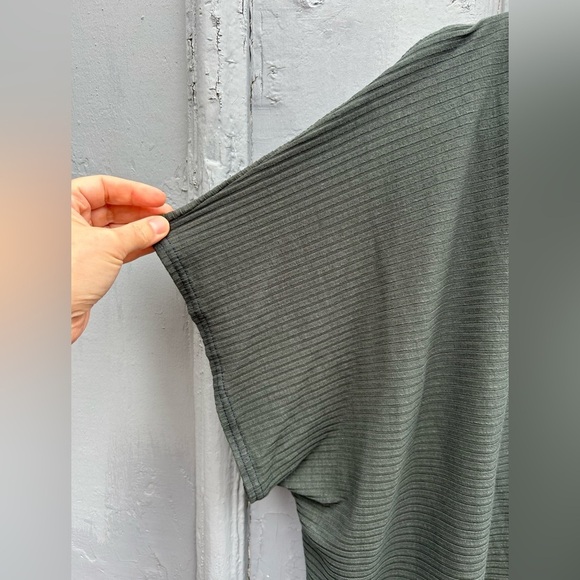 Hackwith Design House Khaki Ribbed Tee, 1/2 (size 1X/2X) - Picture 3 of 9